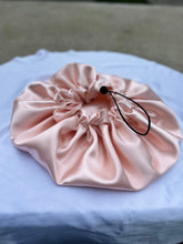 Load the picture into the gallery viewer,OSAMU Satin Hair Bonnet